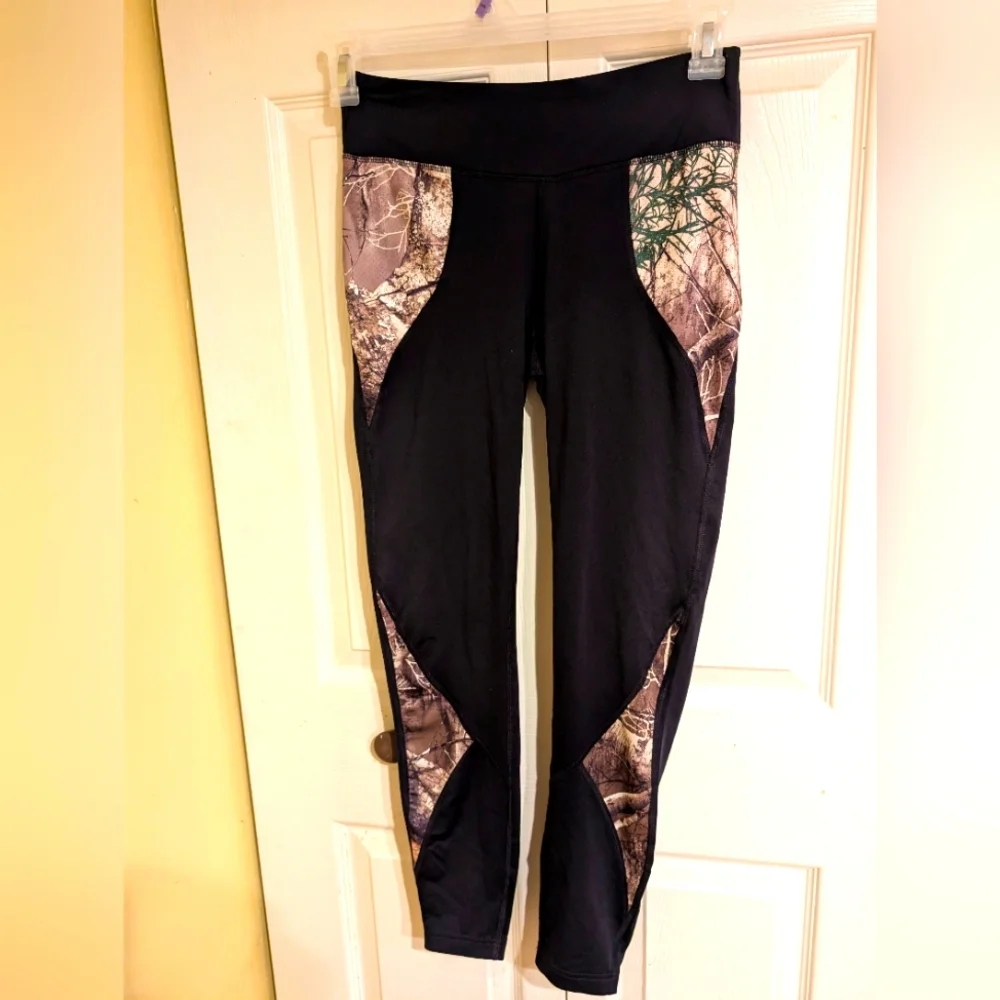 Magellan Hunt Gear Active Pants Mens S Black Camo Compression Base Layer-NWOT